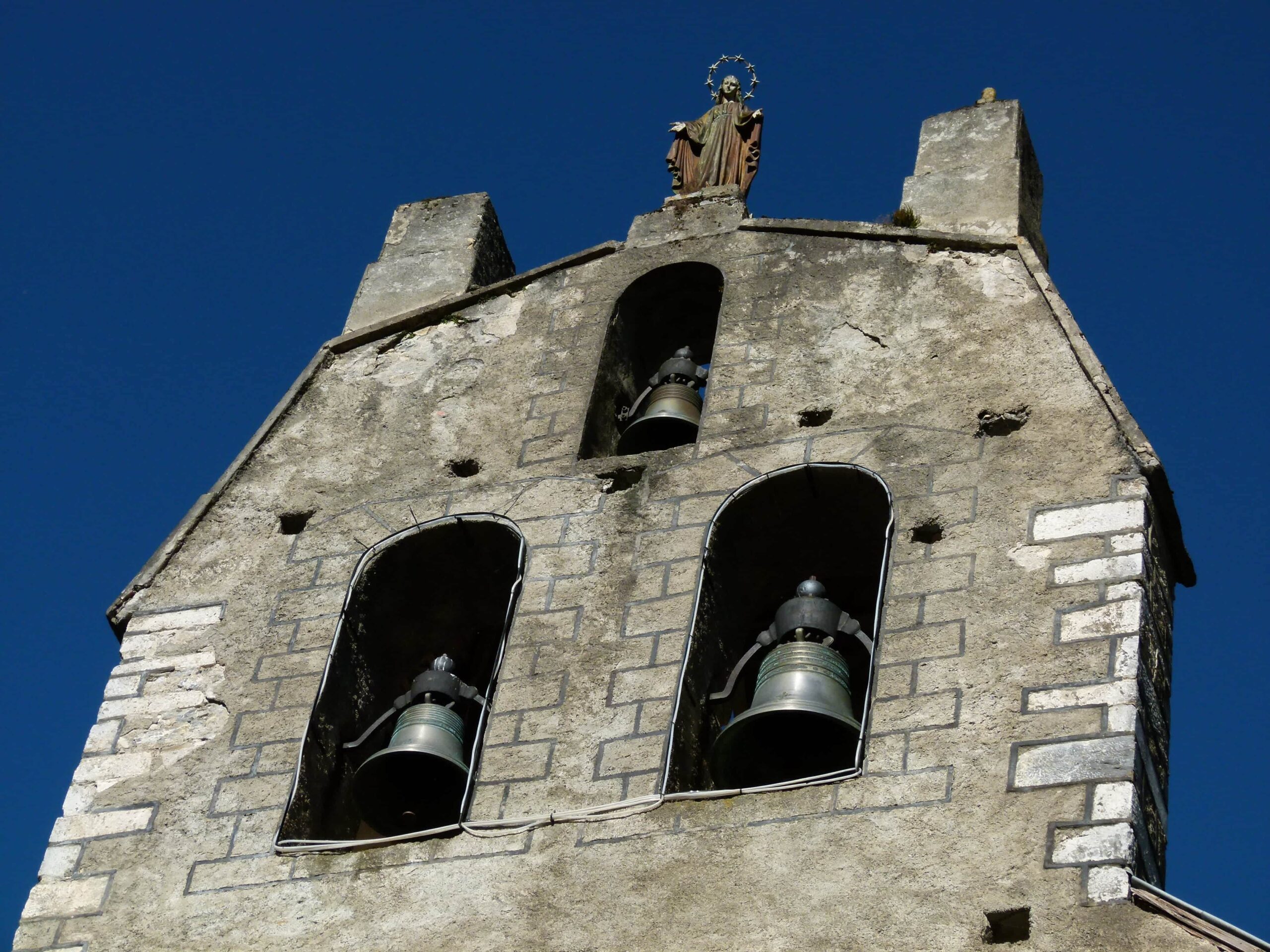 Historia-et-Laetitia-Clocher-de-l-eglise-de-Couledoux-min